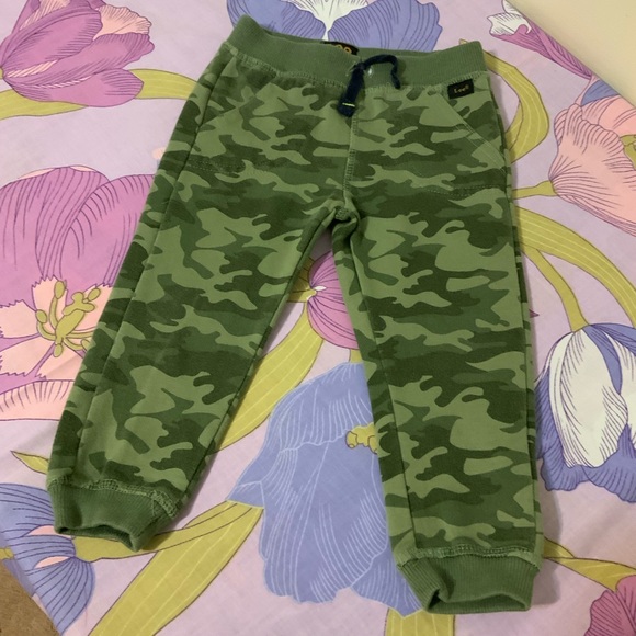 Like New Lot 6 pieces Toddler Boy 3 Sets Pant & Shirt - Picture 5 of 13